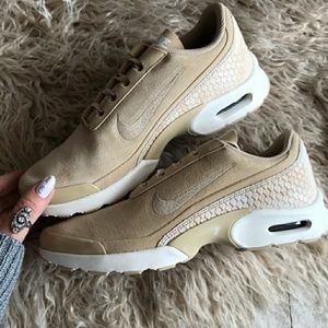 Nike Air Max Jewell Premium